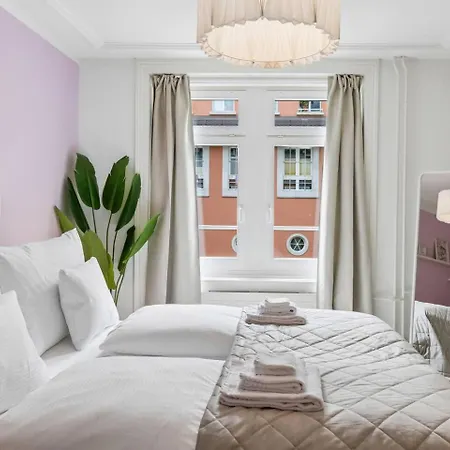 Spacious With Balcony & Great Location Appartamento *